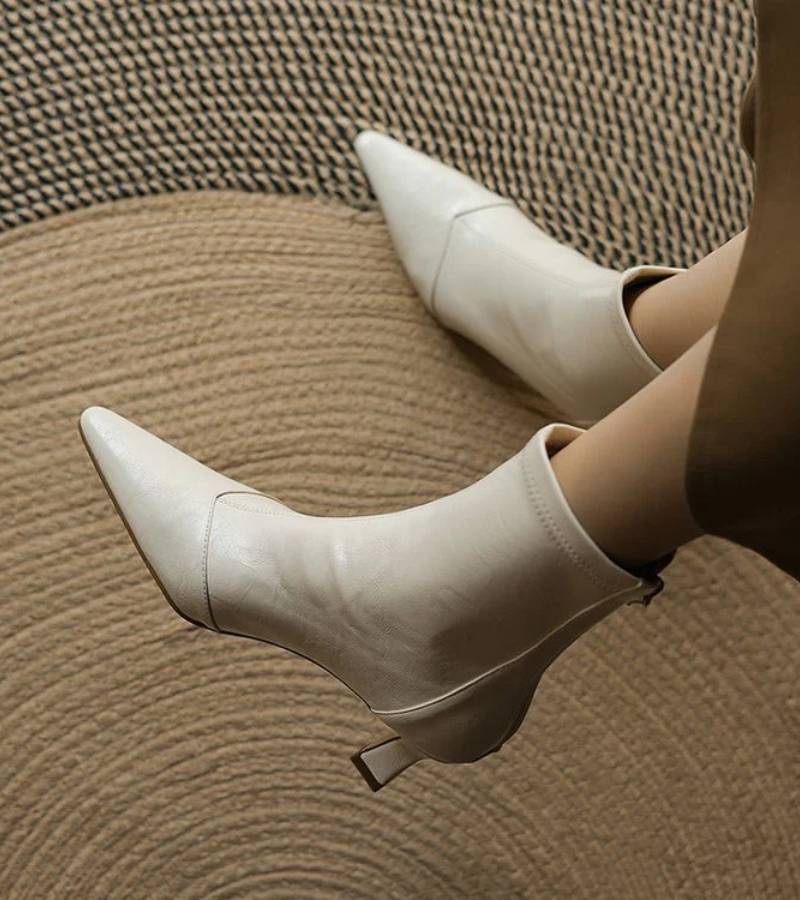 Bottines en cuir à talon élégant