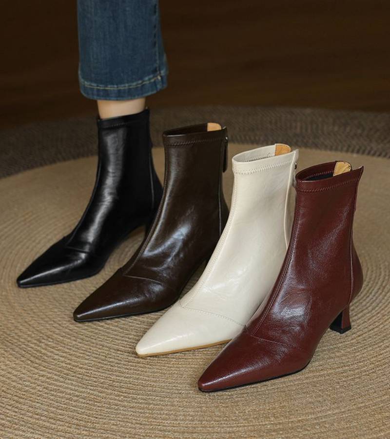 Bottines en cuir à talon élégant