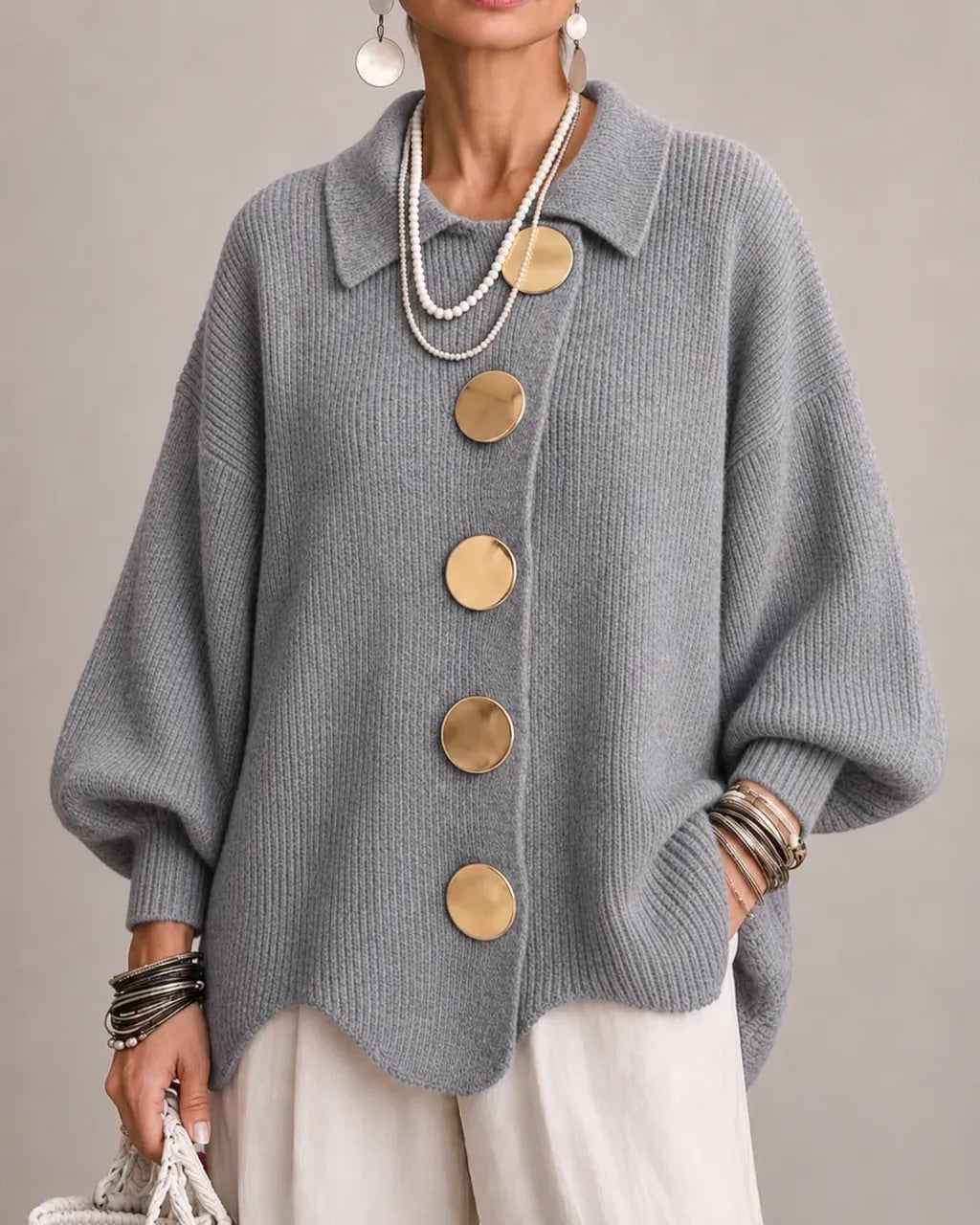 Annabel | Le Cardigan aux Boutons Dorés