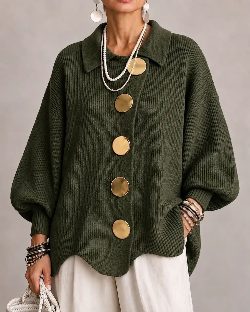 Annabel | Le Cardigan aux Boutons Dorés